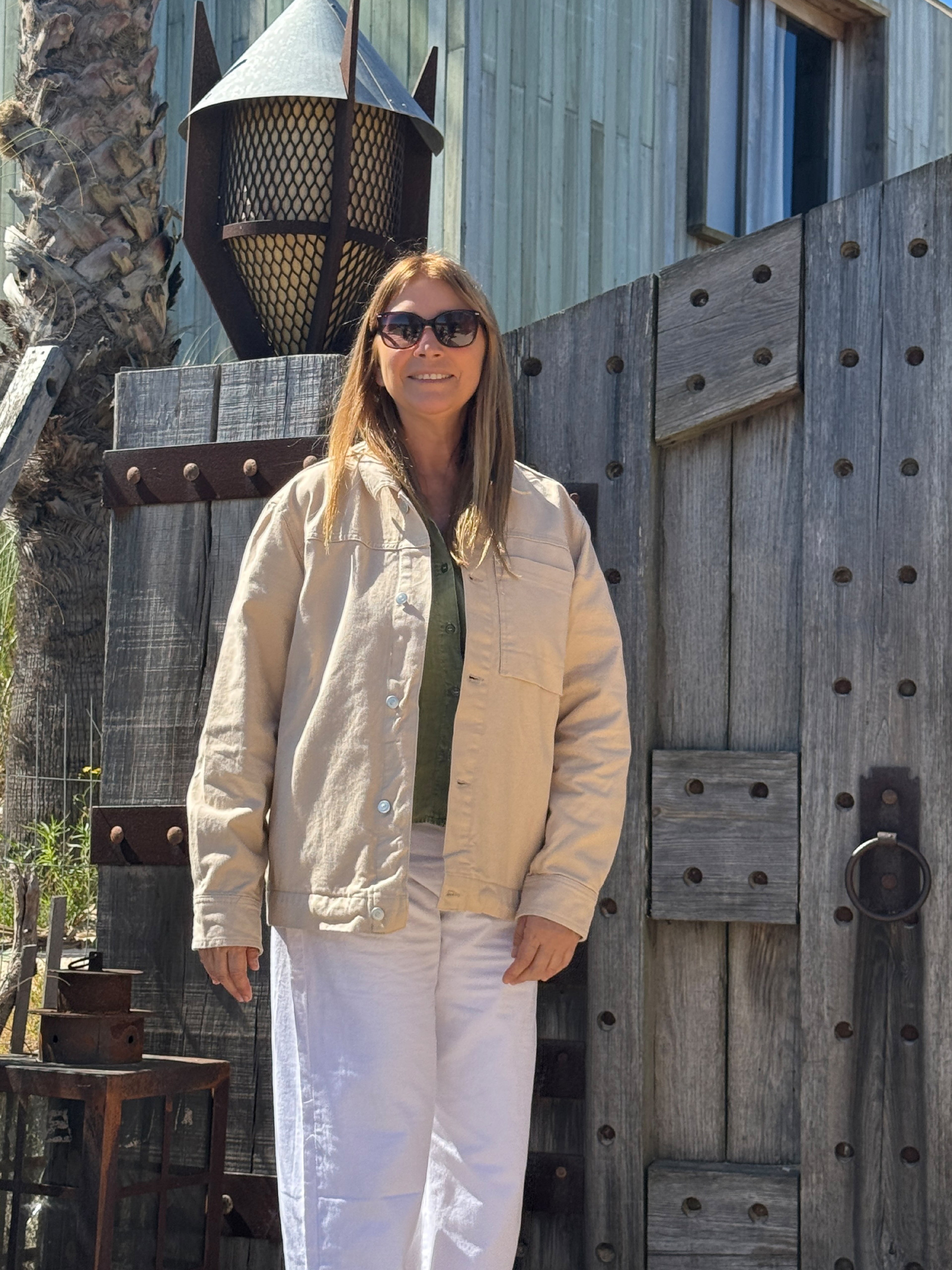 CHAQUETA BASIC BEIGE