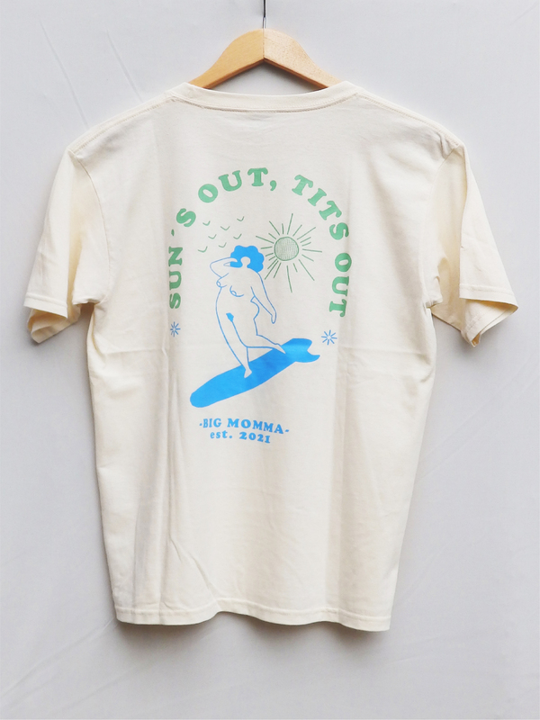 Remera- Tit out